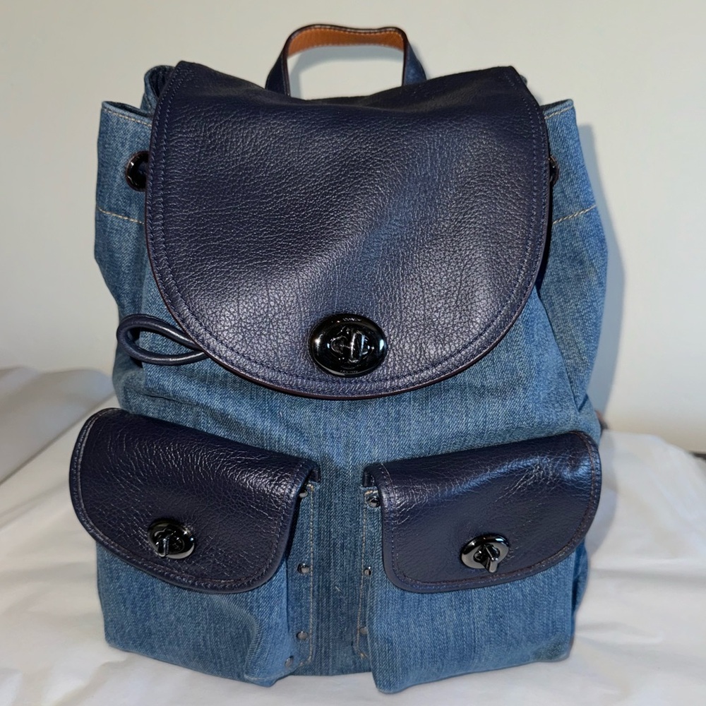 COACH No. 37975 Turnlock Rucksack in Colorblock Denim & Navy Backpack Purse Bag - Picture 5 of 16